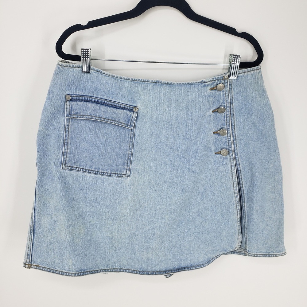 Vintage 90s LA Blues Button Front Denim Skort 16 Blue Light Wash Wrap Mini Skirt